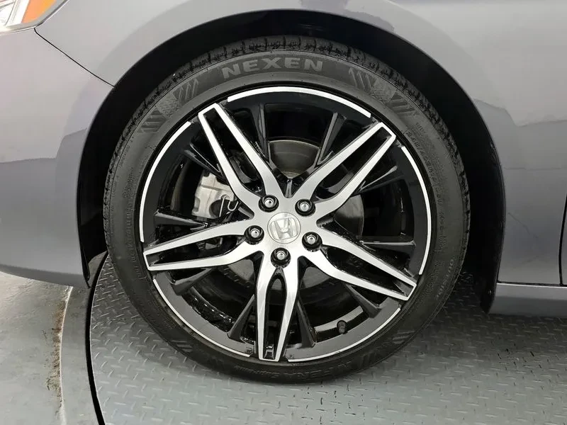 Honda Accord 10Th Generation 2.0 Hybrid Touring, снимка 5 - Автомобили и джипове - 55951329