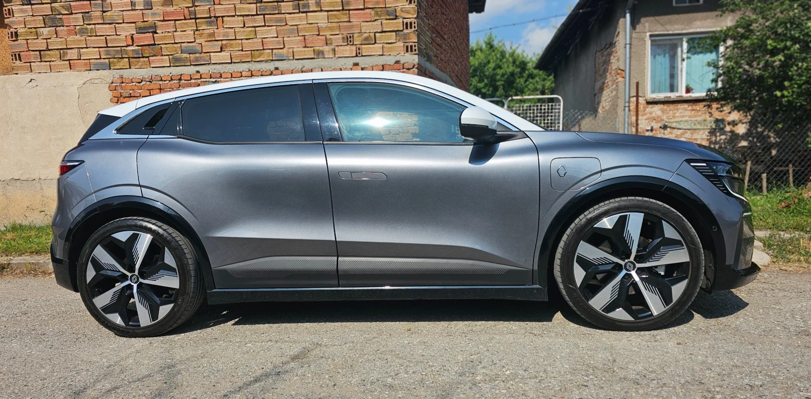 Renault Megane E-Tech Techno / Optimum Charge - изображение 2