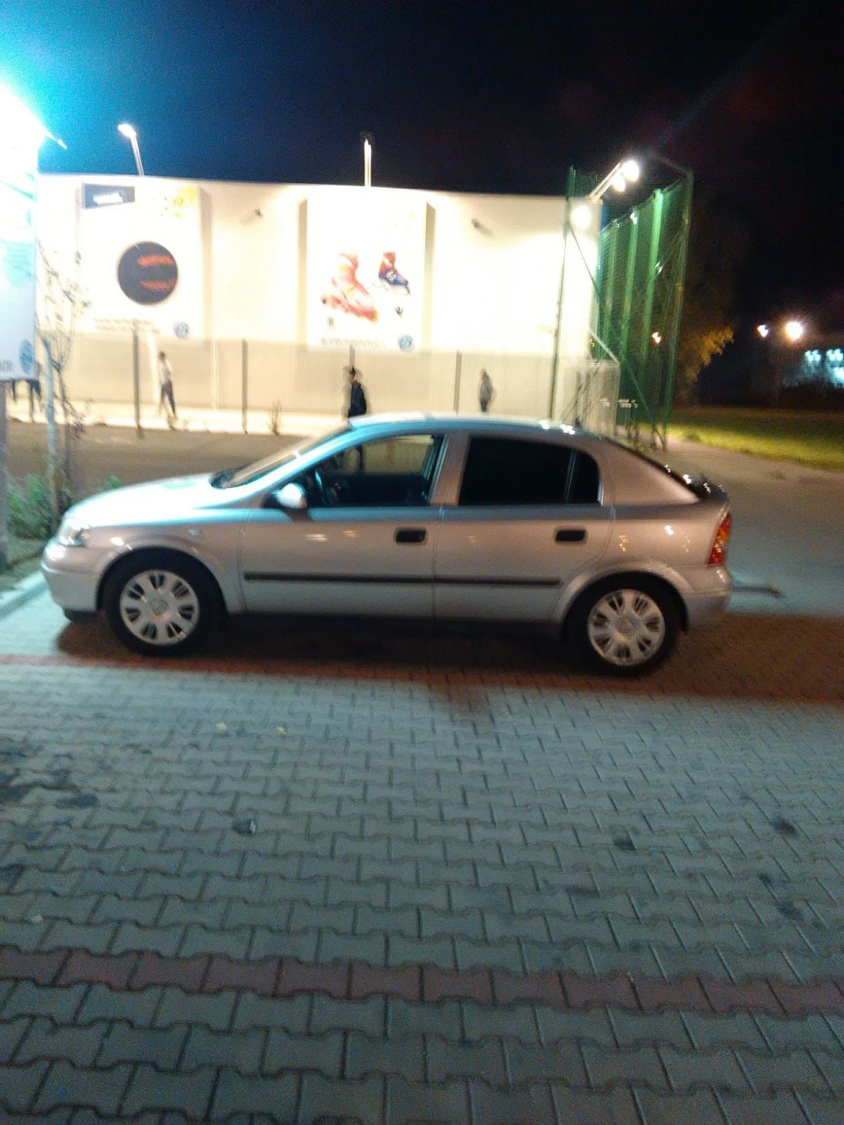 Opel Astra 1.8 - изображение 3