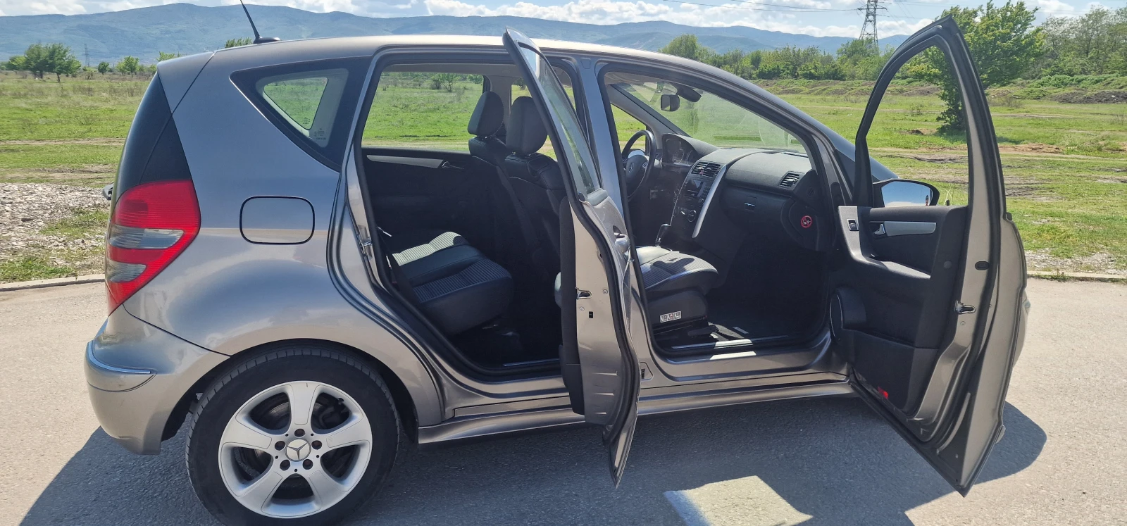 Mercedes-Benz A 180  - изображение 3