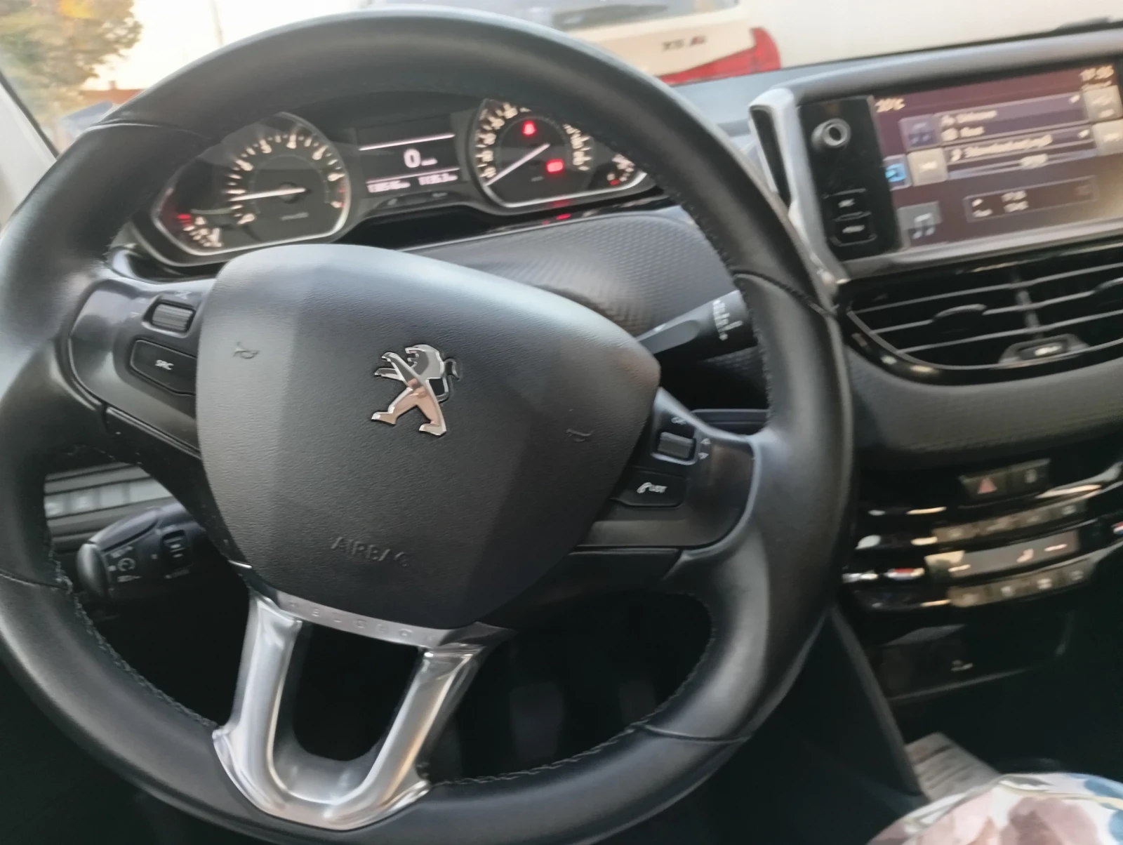 Peugeot 208 | Mobile.bg   11
