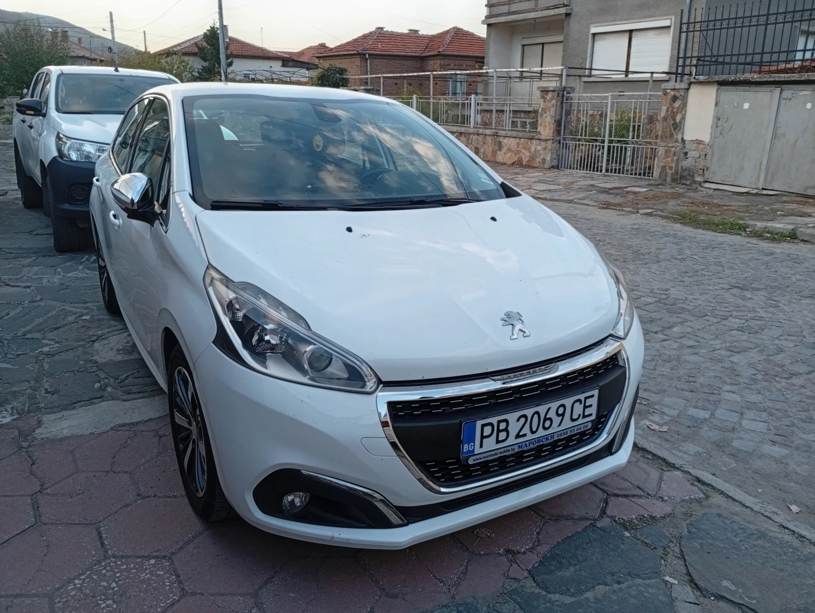 Peugeot 208 | Mobile.bg   1