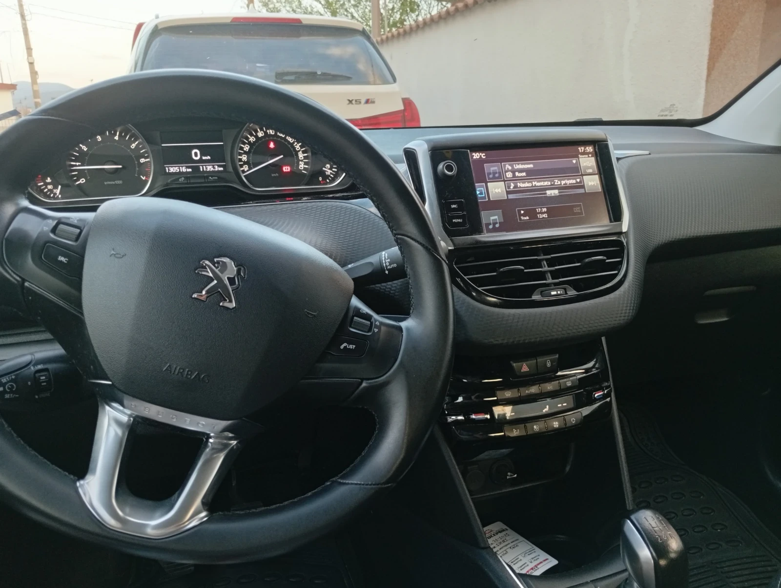 Peugeot 208 | Mobile.bg   12