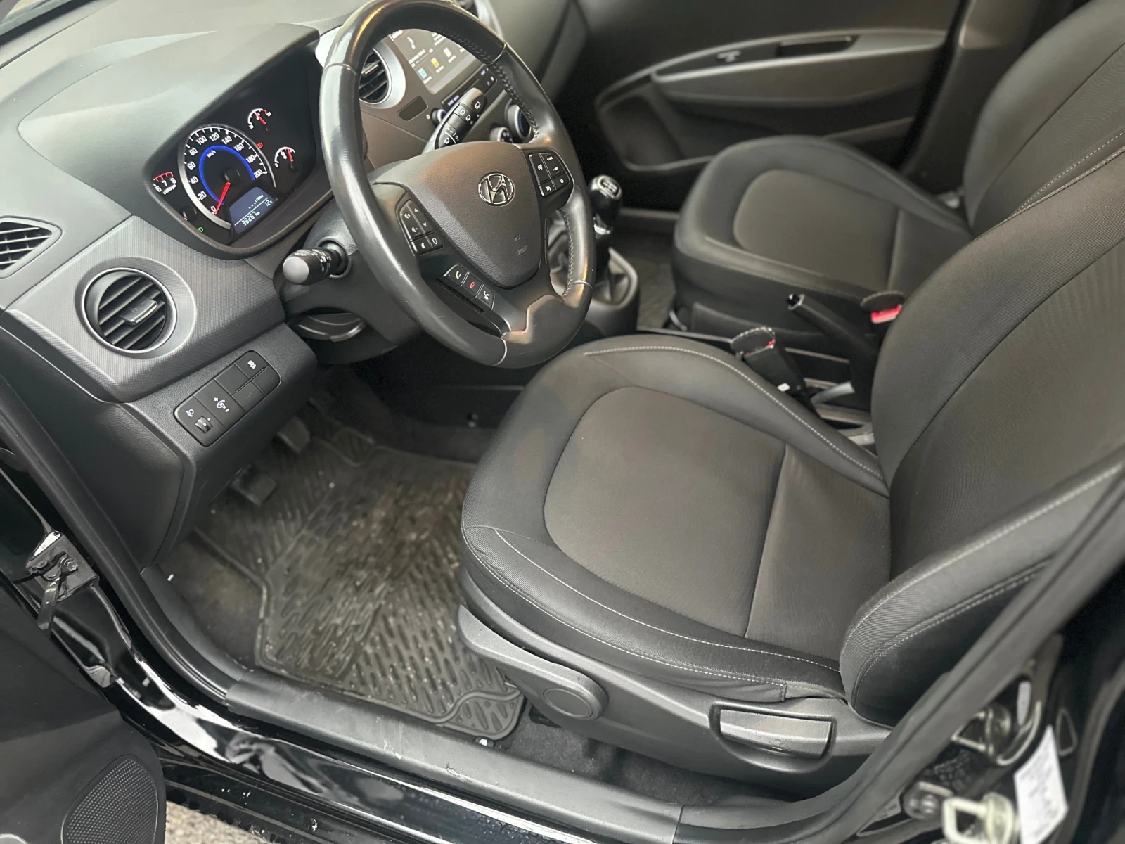 Hyundai I10 ЗАВОДСКА ГАЗ* 38 000КМ - изображение 7