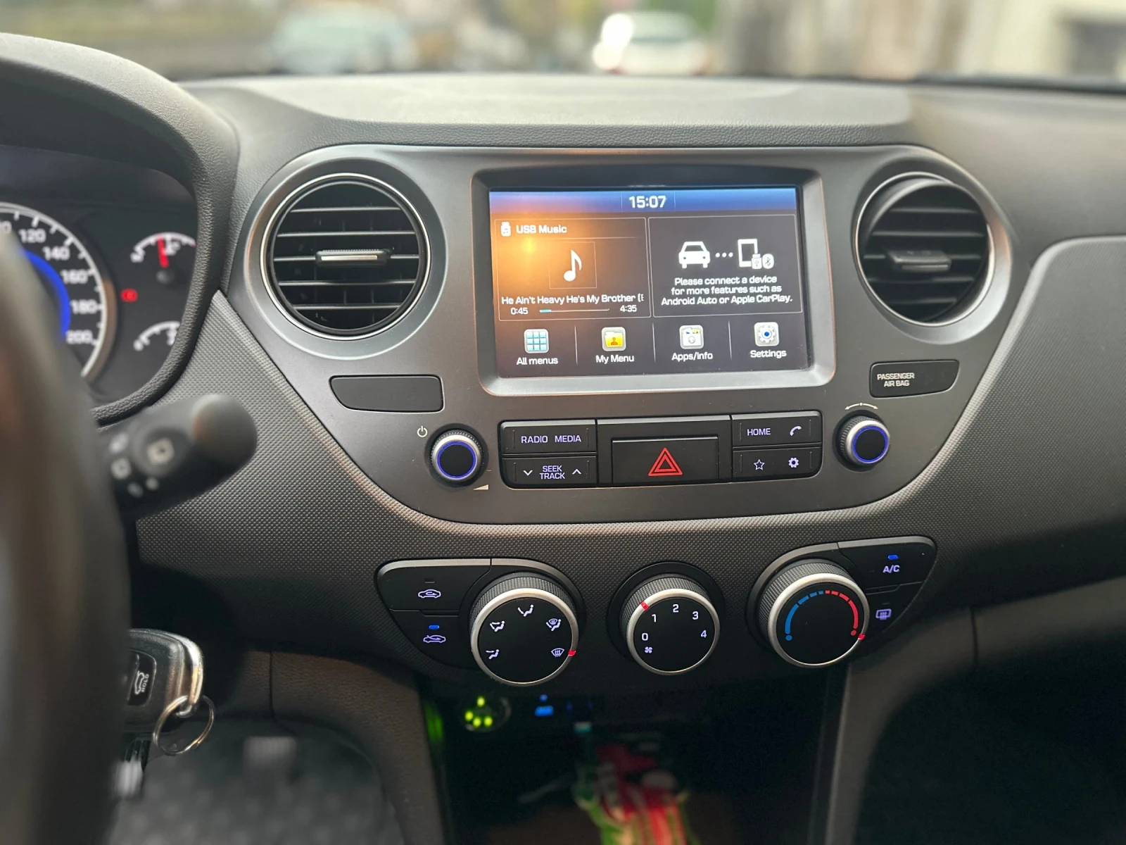 Hyundai I10 ЗАВОДСКА ГАЗ* 38 000КМ - изображение 9