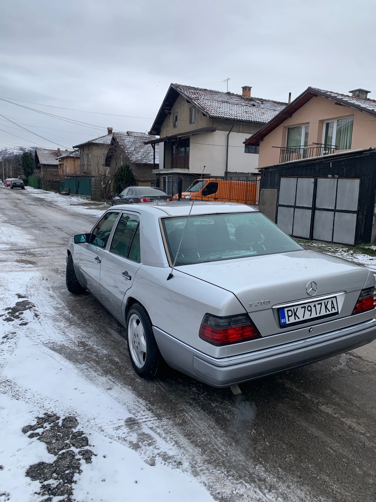 Mercedes-Benz 124 E200 gaz klima - изображение 4