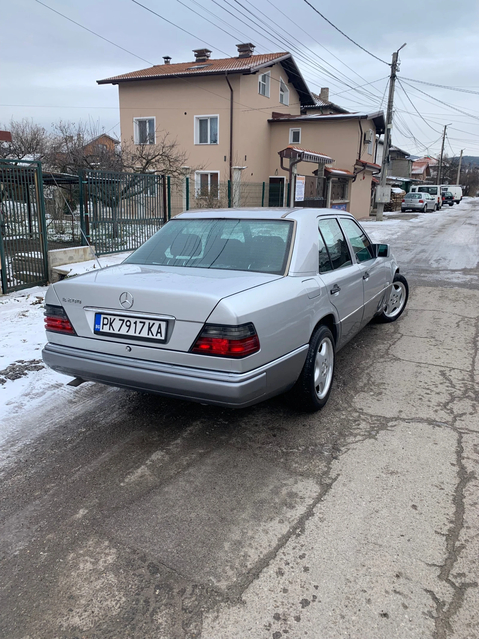 Mercedes-Benz 124 E200 gaz klima - изображение 3