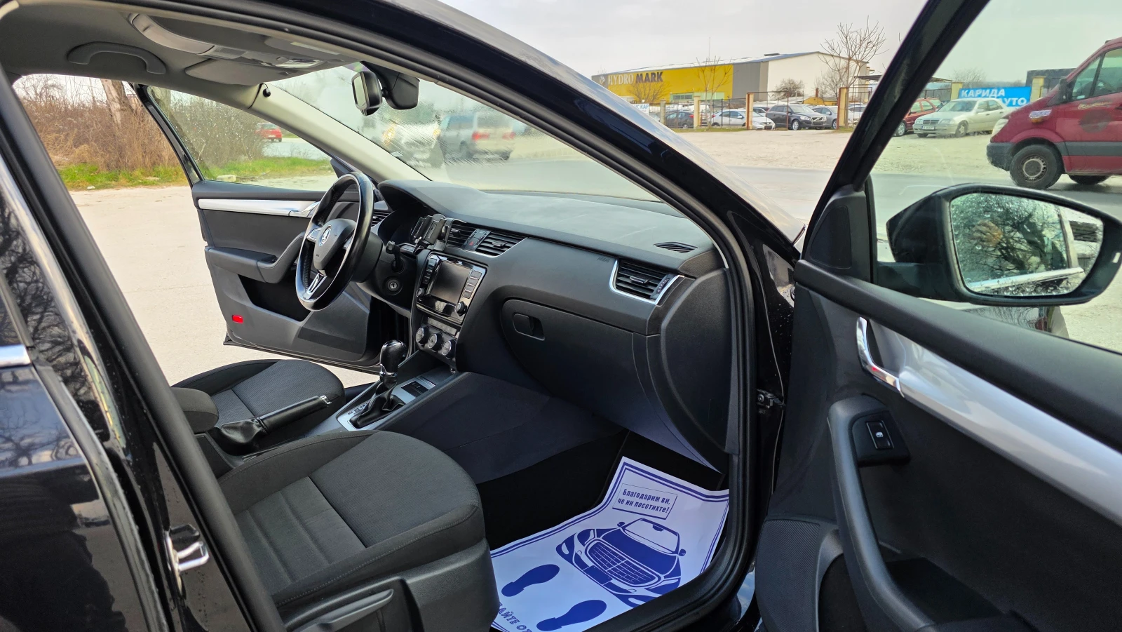 Skoda Octavia KATO ЧИСТО НОВ, снимка 11 - Автомобили и джипове - 54046703