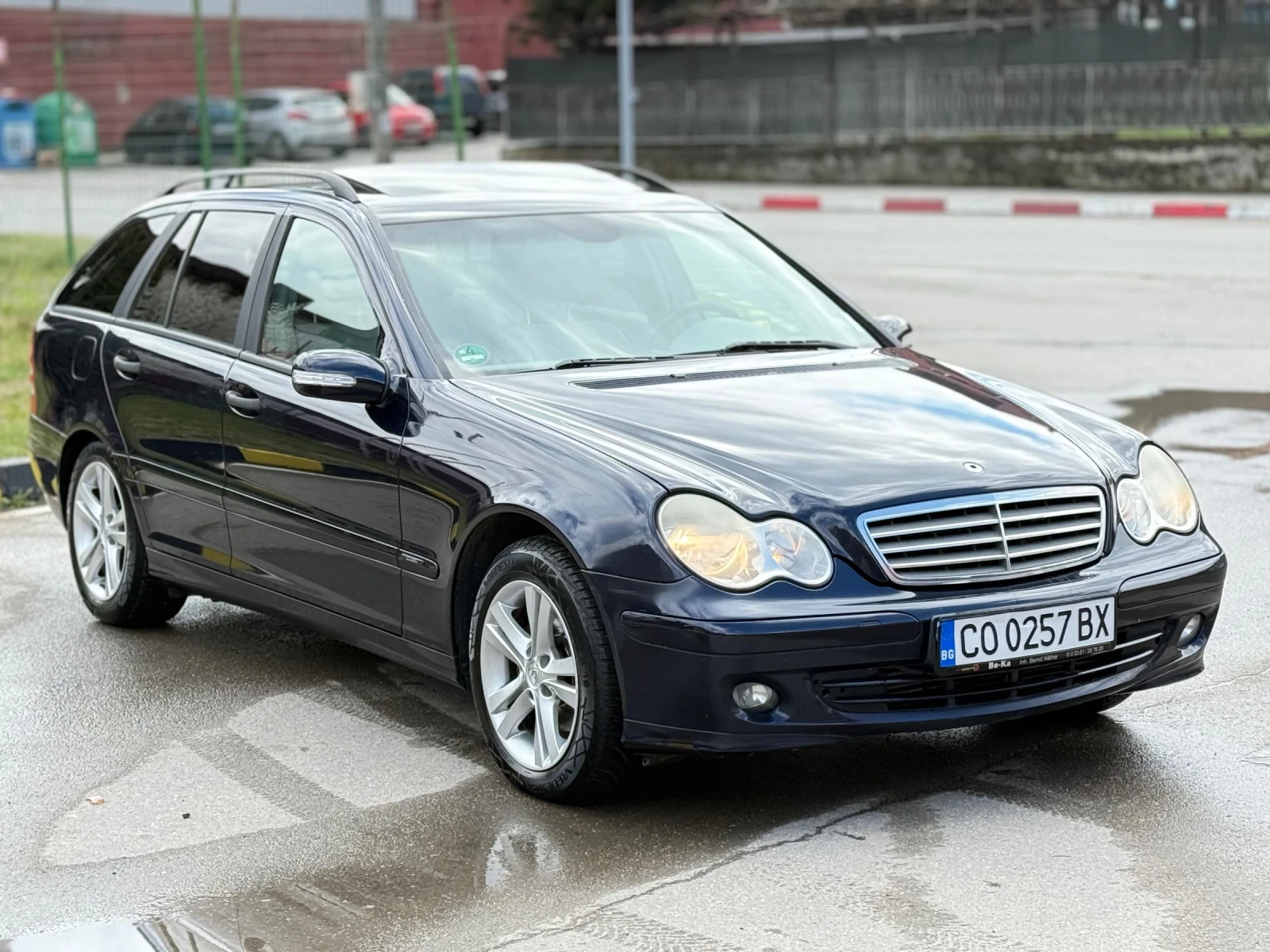Mercedes-Benz C 180 1.8i Kompressor Климатроник* Шибидах, снимка 5 - Автомобили и джипове - 54091153