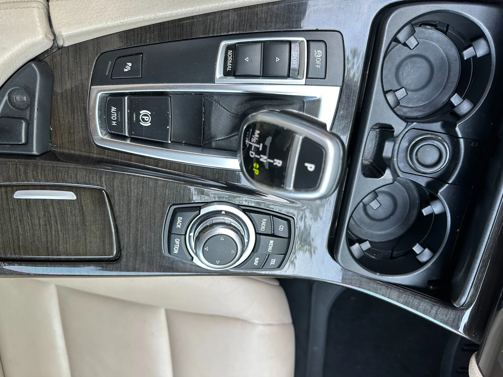 BMW 525 M Paket, снимка 11 - Автомобили и джипове - 54113542