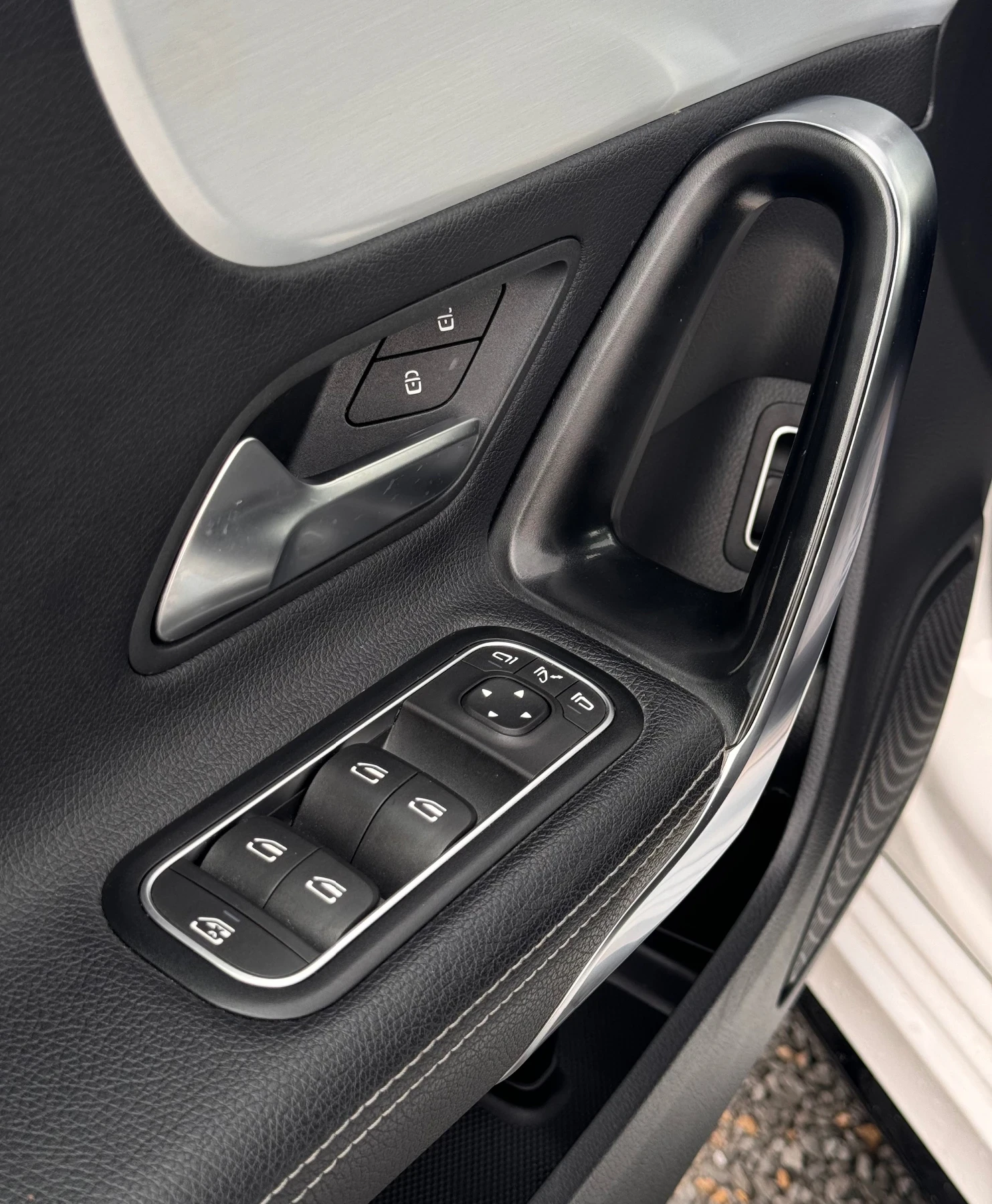 Mercedes-Benz CLA 200 AMG 45s, снимка 13 - Автомобили и джипове - 54176167