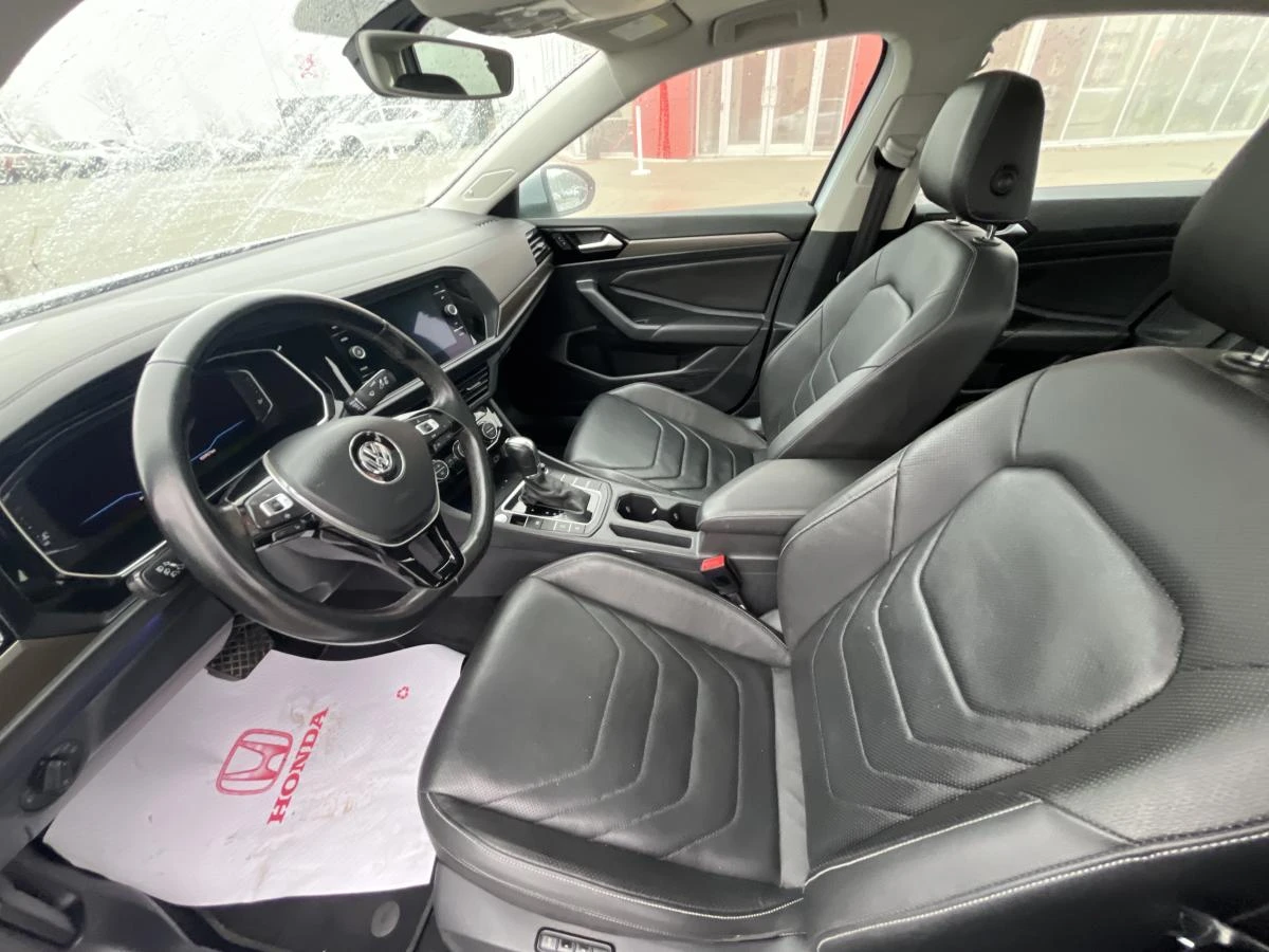 VW Jetta * АвтоКредит * (ЦЕНА ДО БГ), снимка 10 - Автомобили и джипове - 54214872