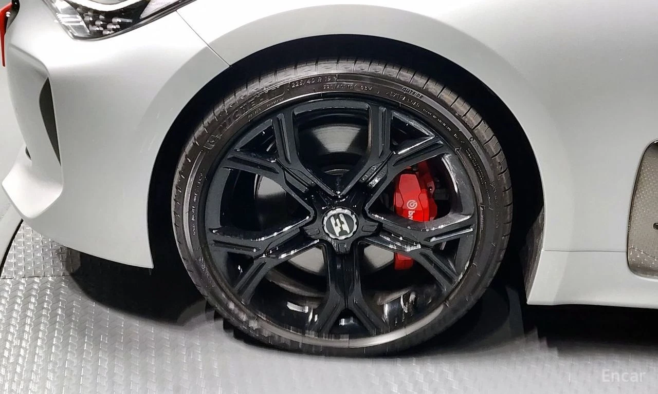 Kia Stinger 3.3* GT* �������* ���������* �����* ������* ������ | Mobile.bg � ����������� 5