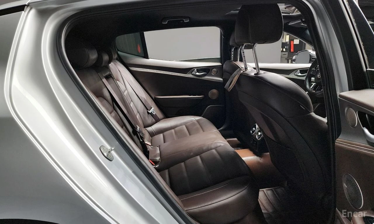Kia Stinger 3.3* GT* �������* ���������* �����* ������* ������ | Mobile.bg � ����������� 14