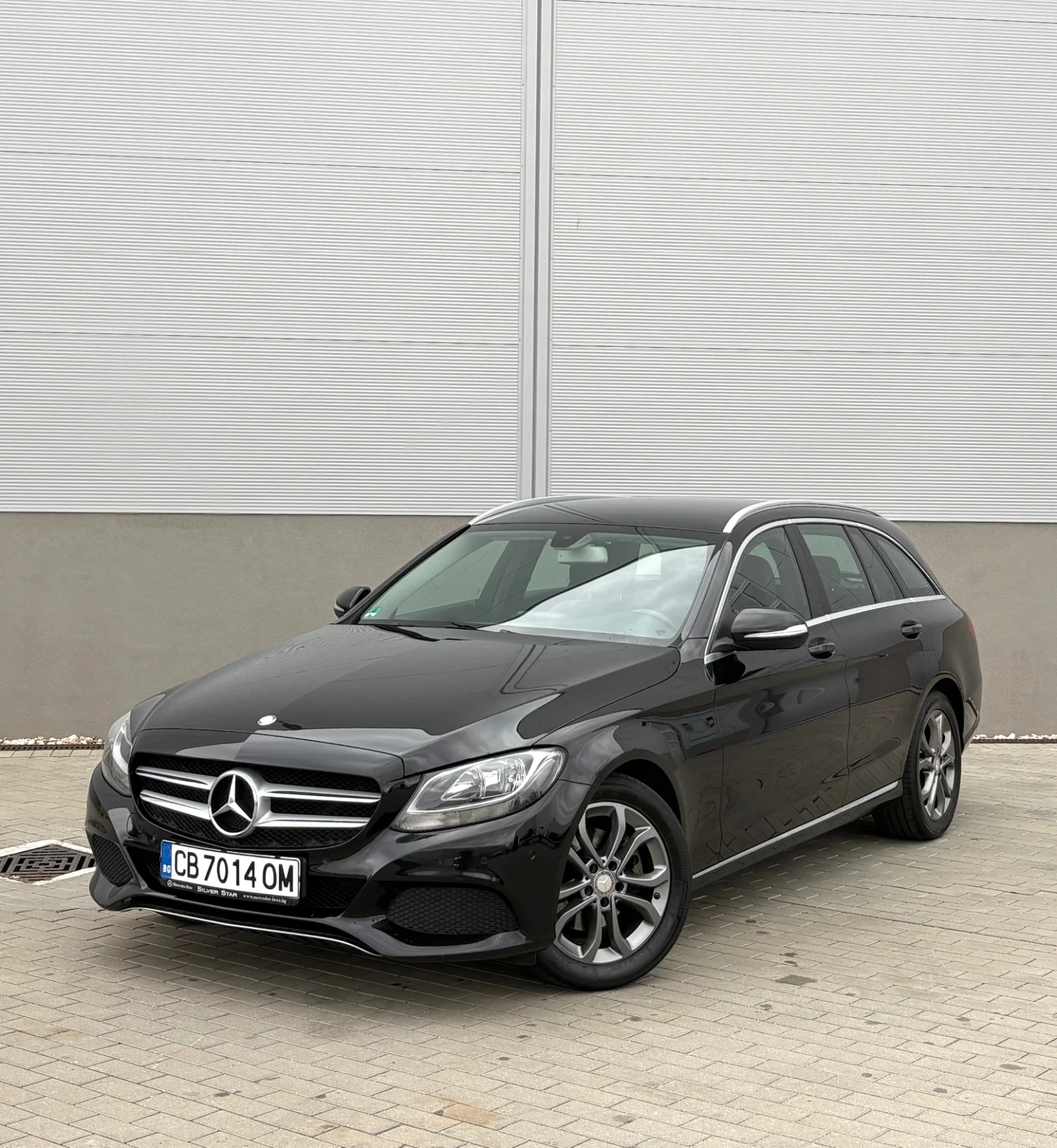 Mercedes-Benz C 220 Avantgarde Сервизна История