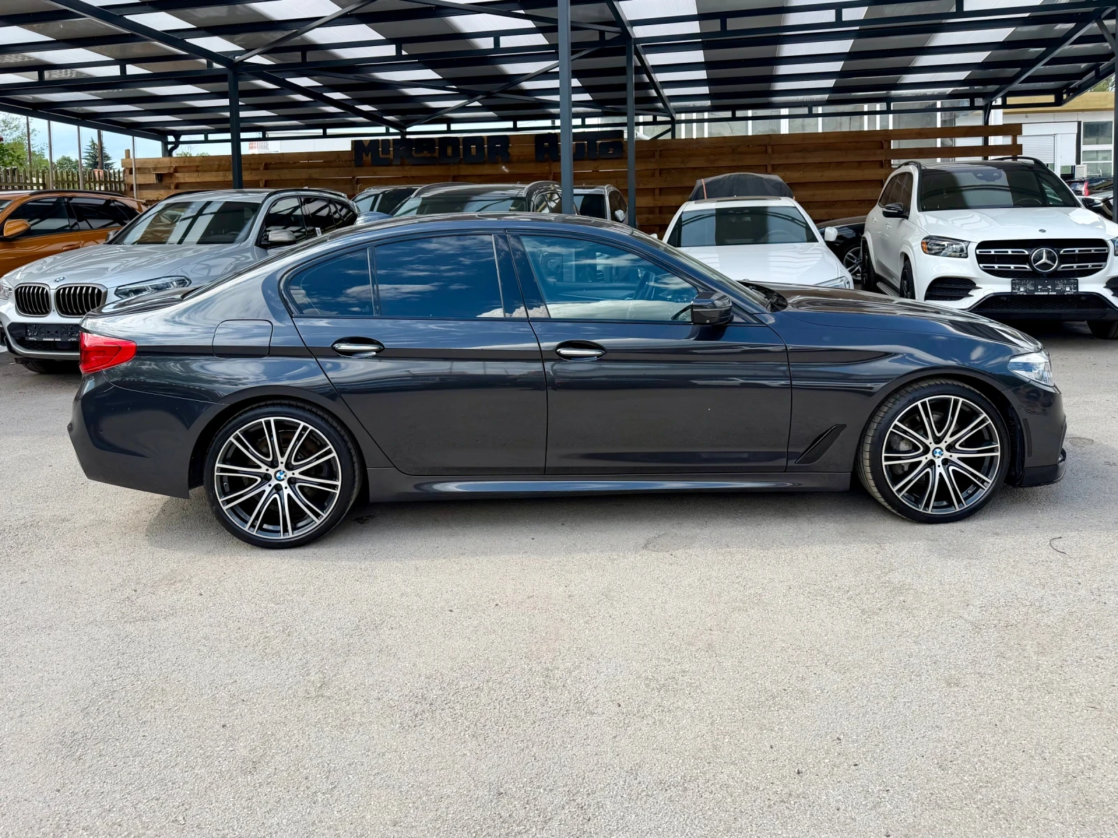 BMW 540 M-pack xDrive, снимка 4 - Автомобили и джипове - 54769824