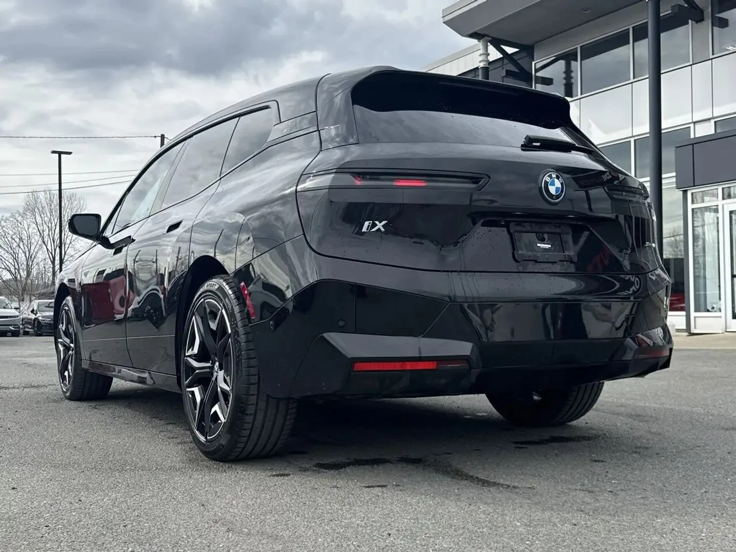 BMW iX MPACK | HARMAN/KARDON| DISSTRONI| SOFT CLOSE| HUD| | Mobile.bg � ����������� 3
