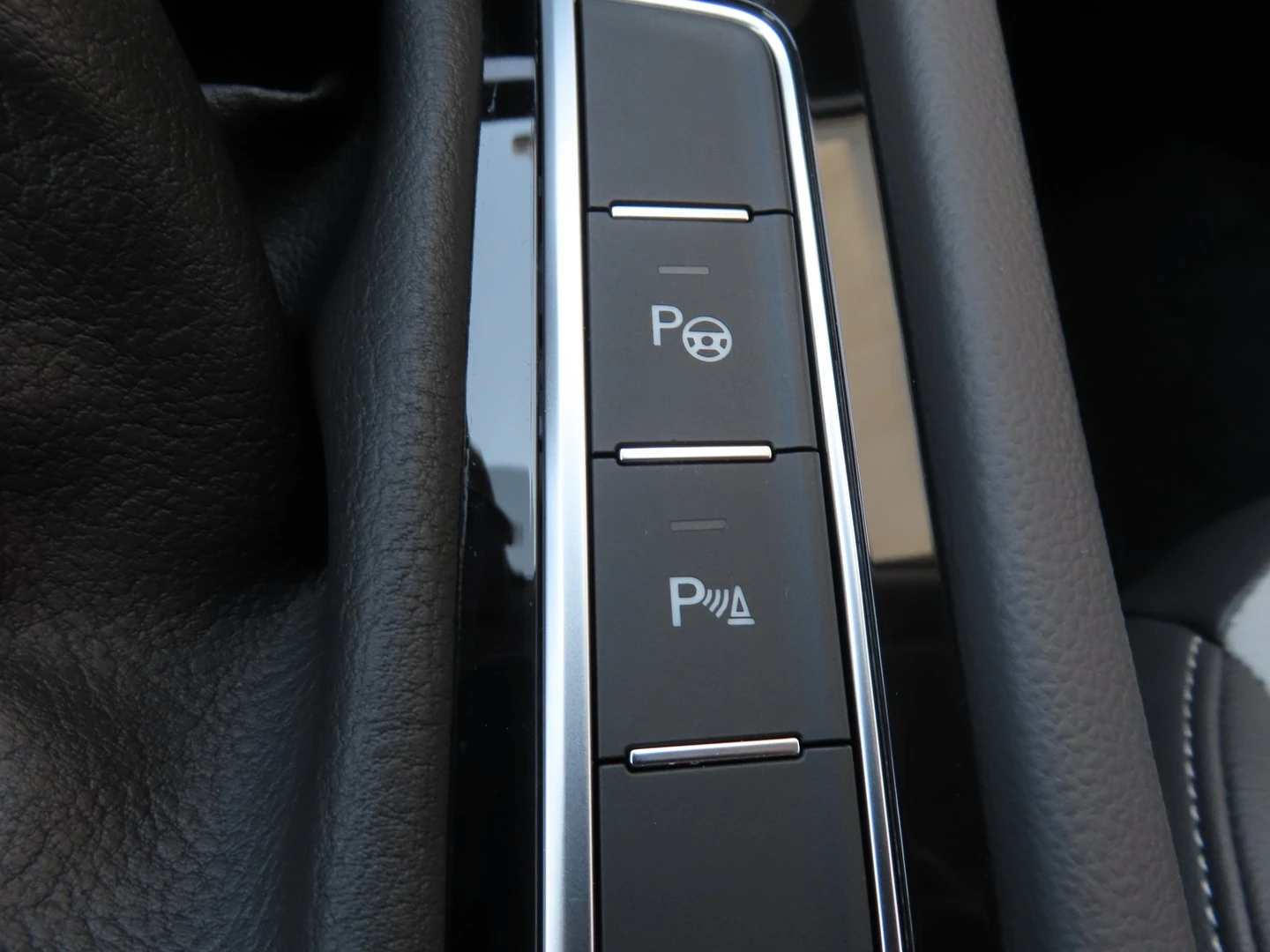 VW Arteon, снимка 17 - Автомобили и джипове - 56421015