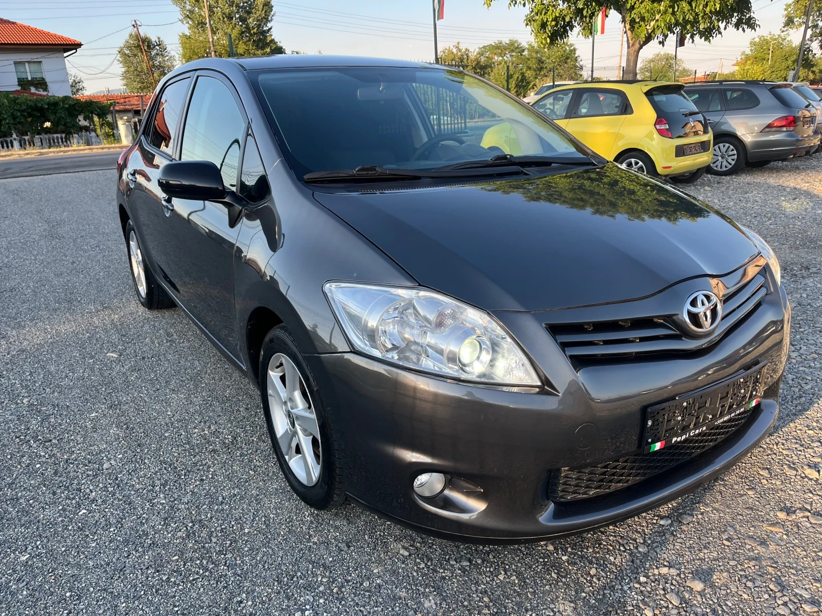 Toyota Auris 2.0 D4D Feislift, снимка 3 - Автомобили и джипове - 55535497
