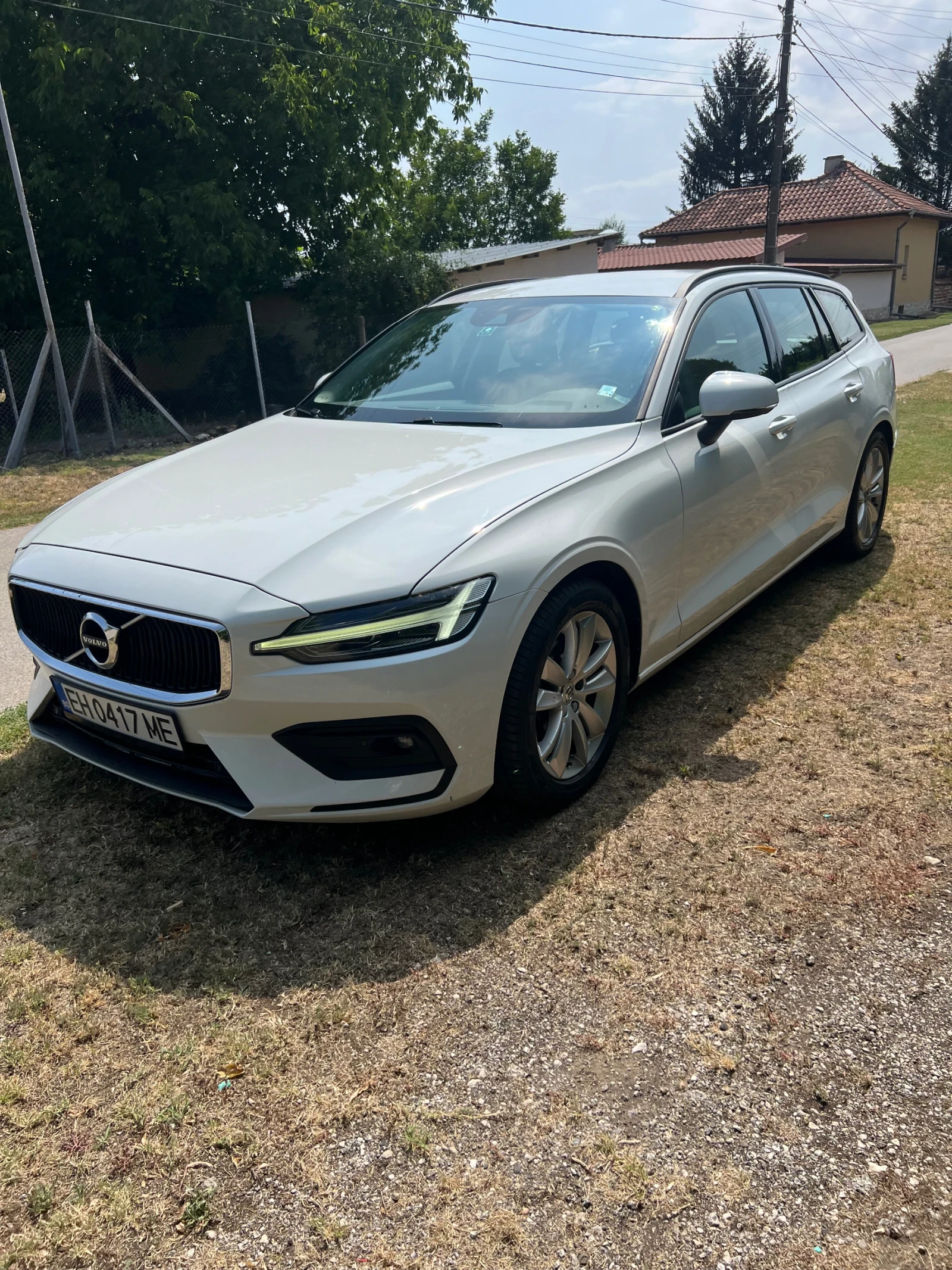Volvo V60, снимка 3 - Автомобили и джипове - 55602514