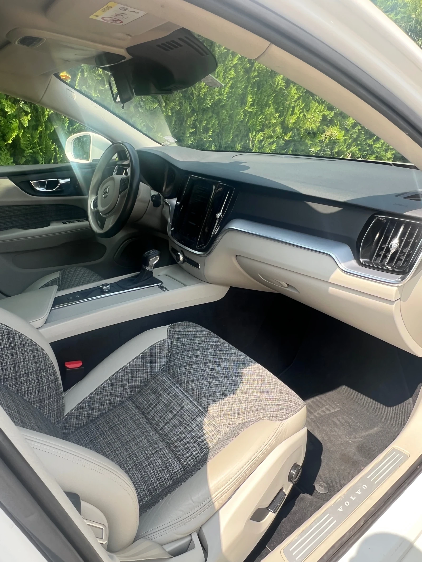 Volvo V60, снимка 9 - Автомобили и джипове - 55602514