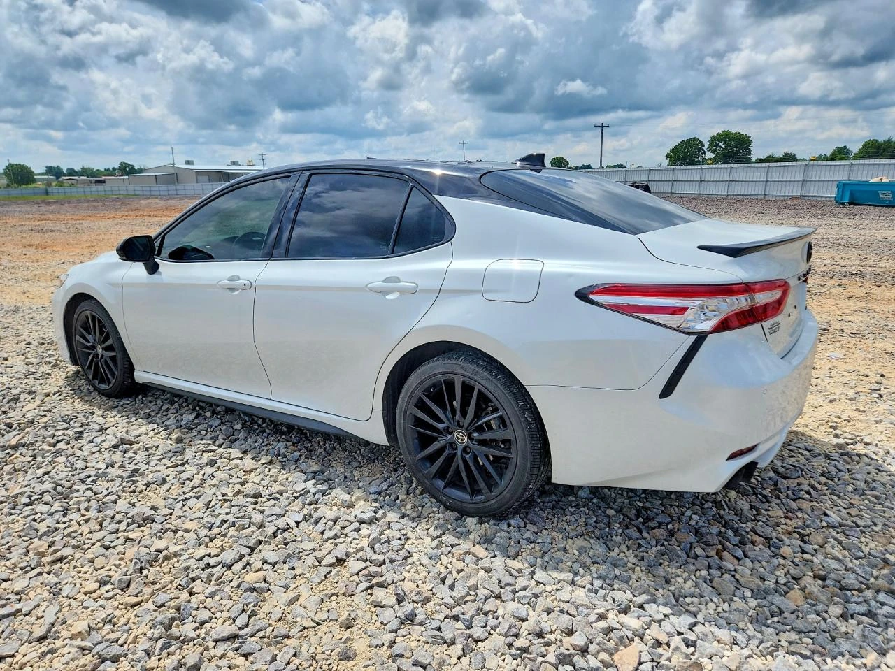 Toyota Camry 3.5l Xse V6, снимка 2 - Автомобили и джипове - 56041360
