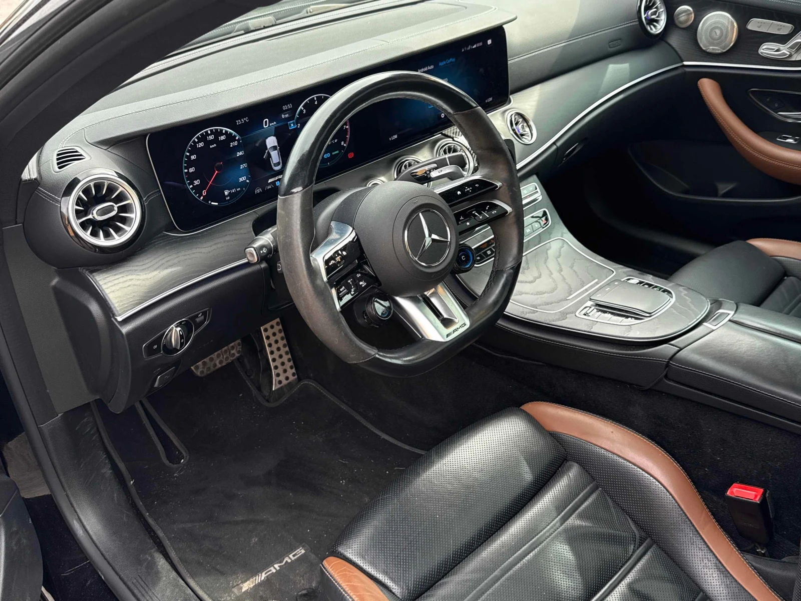 Mercedes-Benz E 53 AMG * АВТОКРЕДИТ * ГЛАВНО ПРЕДСТАВИТЕЛСТВО, снимка 7 - Автомобили и джипове - 56048528