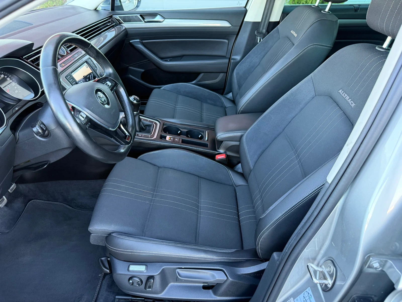 VW Alltrack 2.0 TDI 150k.c 4X4 / LED / NAVI / PANORAMA   | Mobile.bg � ����������� 10
