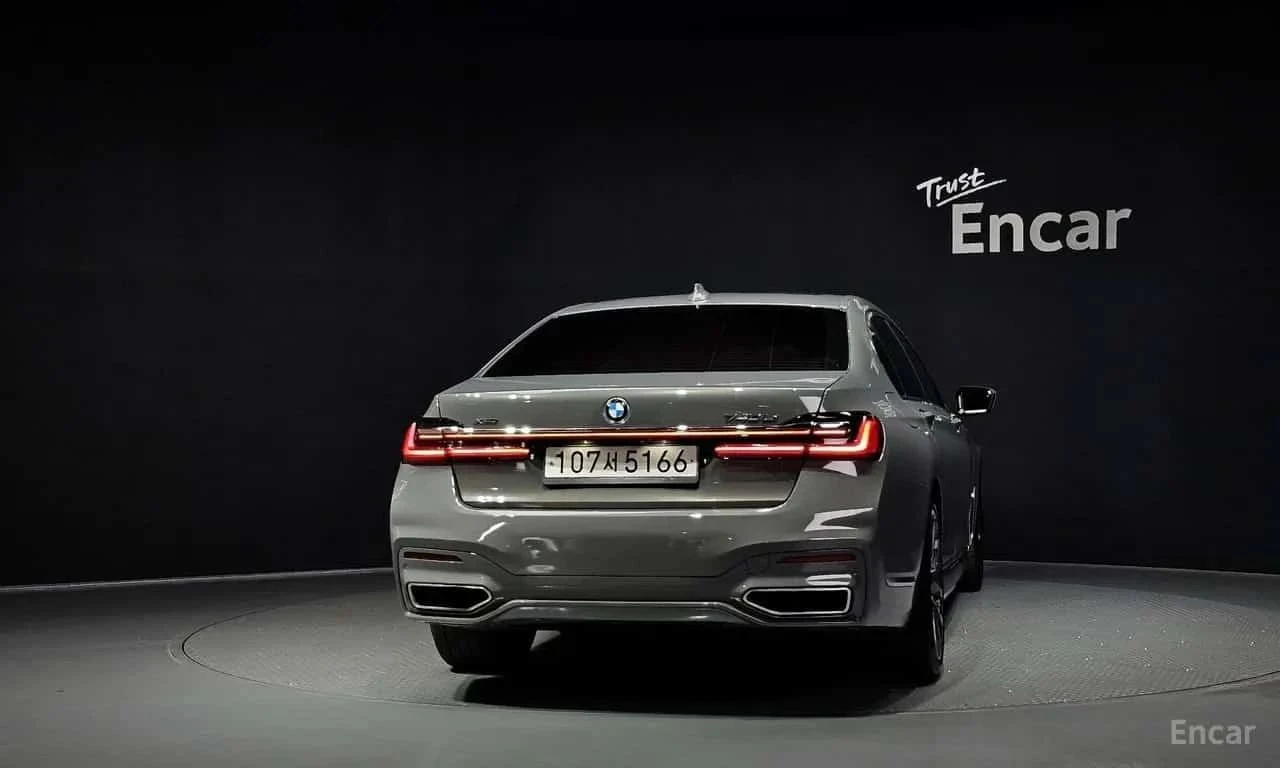BMW 740, снимка 4 - Автомобили и джипове - 56726672
