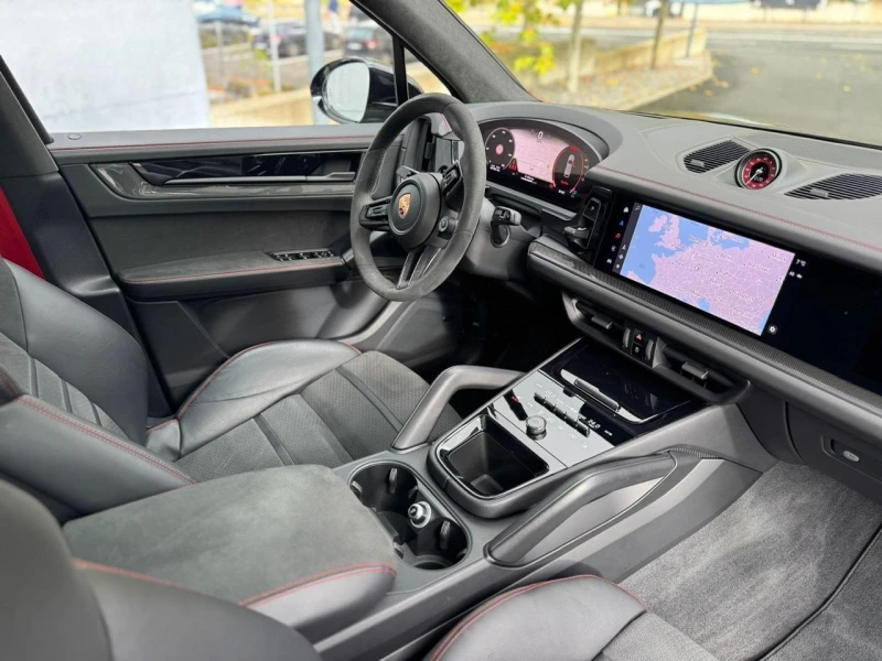 Porsche Cayenne GTS/FACELIFT/SPORT DESIGN/SPORT CHRONO/BOSE/PANO/, снимка 6 - Автомобили и джипове - 52177694