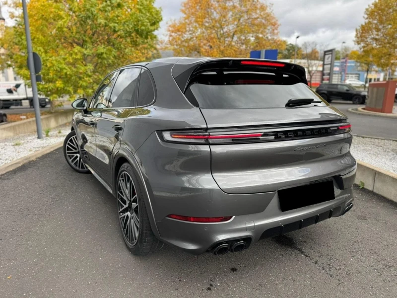 Porsche Cayenne GTS/FACELIFT/SPORT DESIGN/SPORT CHRONO/BOSE/PANO/, снимка 4 - Автомобили и джипове - 52177694