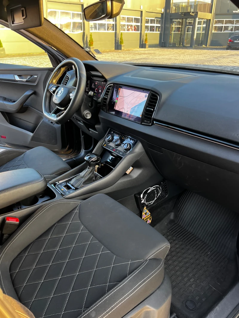 Skoda Karoq 2d 190ks 4* 4, снимка 10 - Автомобили и джипове - 52496172