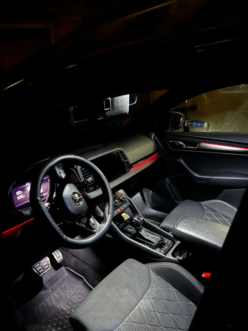 Skoda Karoq 2d 190ks 4* 4, снимка 8 - Автомобили и джипове - 52496172