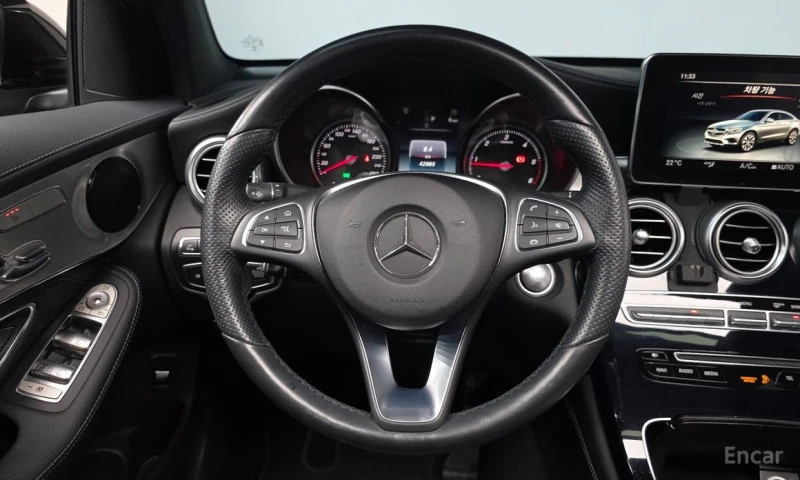 Mercedes-Benz GLC 220, снимка 13 - Автомобили и джипове - 52729644