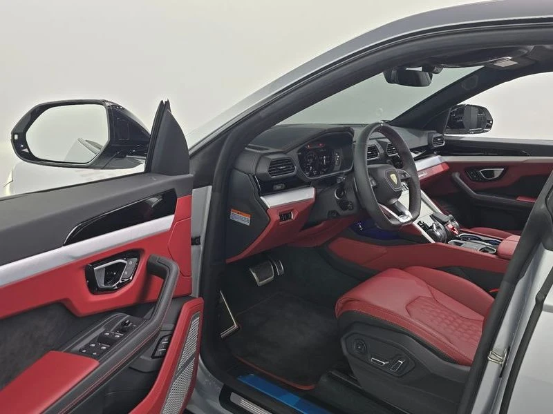 Lamborghini Urus 4.0 DWN Automatic, снимка 10 - Автомобили и джипове - 55813578
