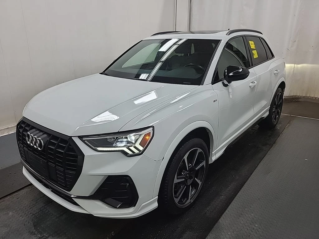 Audi Q3 * S LINE PREMIUM PLUS * CARFAX * БЕЗ ПЪРВОНАЧАЛНА , снимка 1
