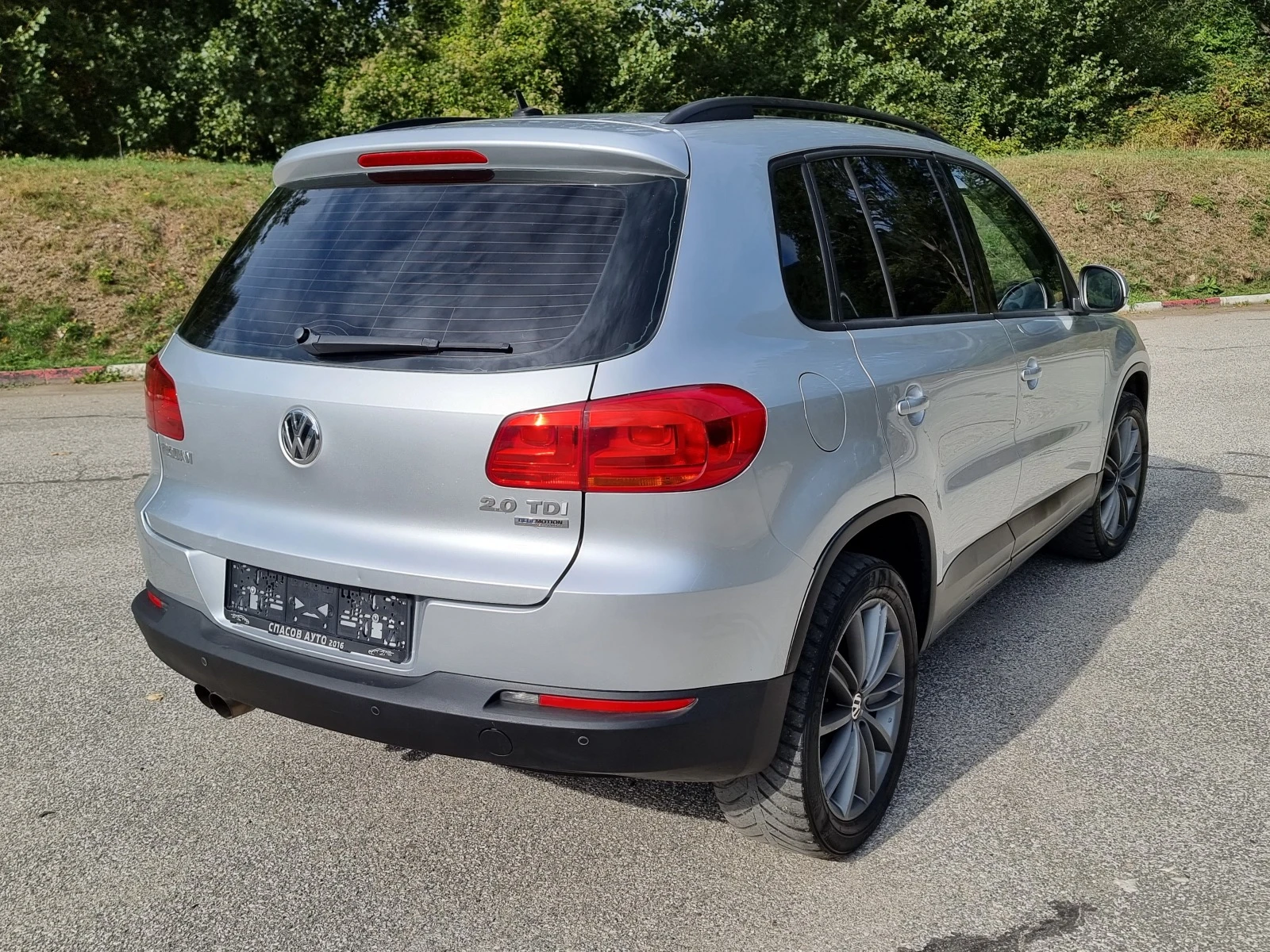 VW Tiguan 2.0 Facelift/Klimatronik/Euro-5 - изображение 5