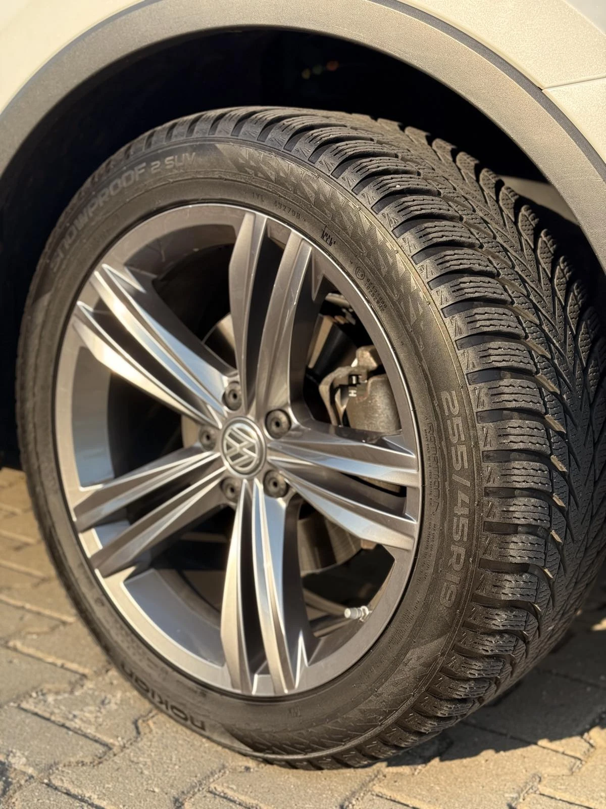 VW Tiguan  - изображение 7