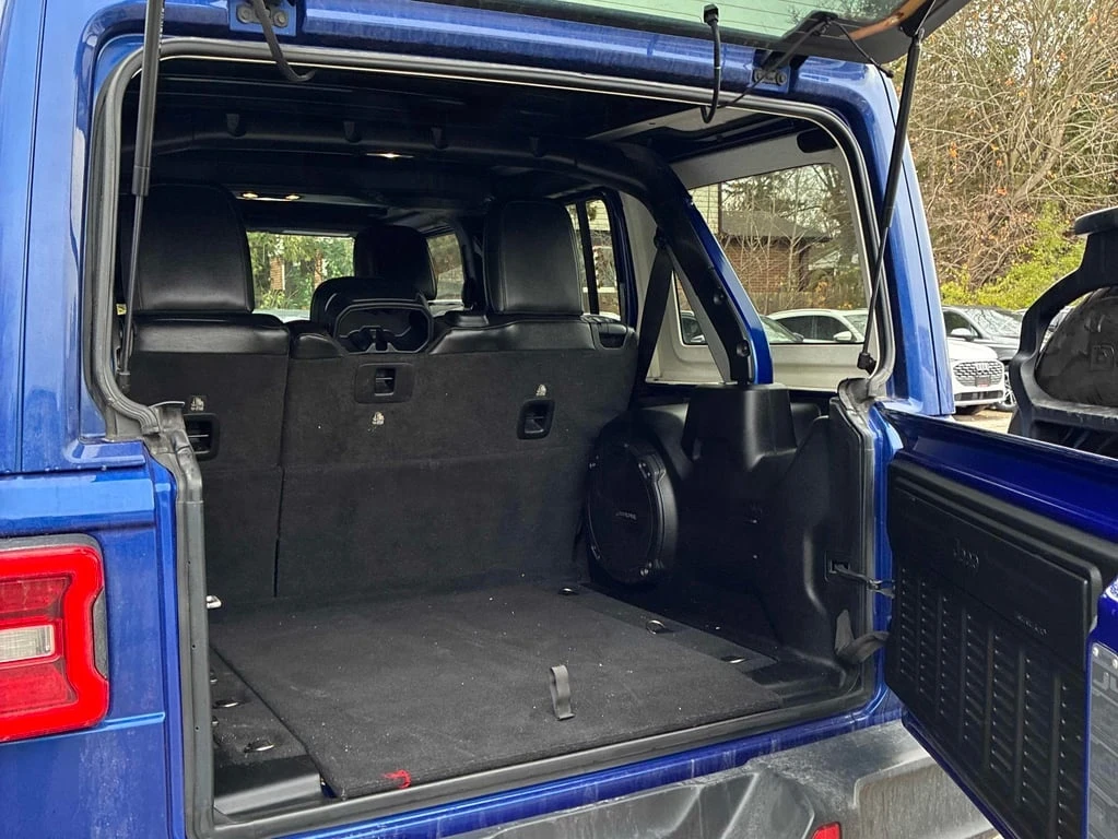 Jeep Wrangler * Sahara * CARFAX *    | Mobile.bg   13