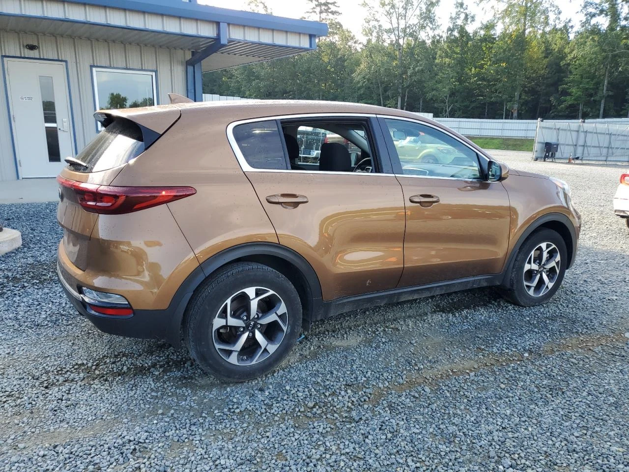 Kia Sportage LX* �������* ������* LANE ASSIST* CARPLAY | Mobile.bg � ����������� 3