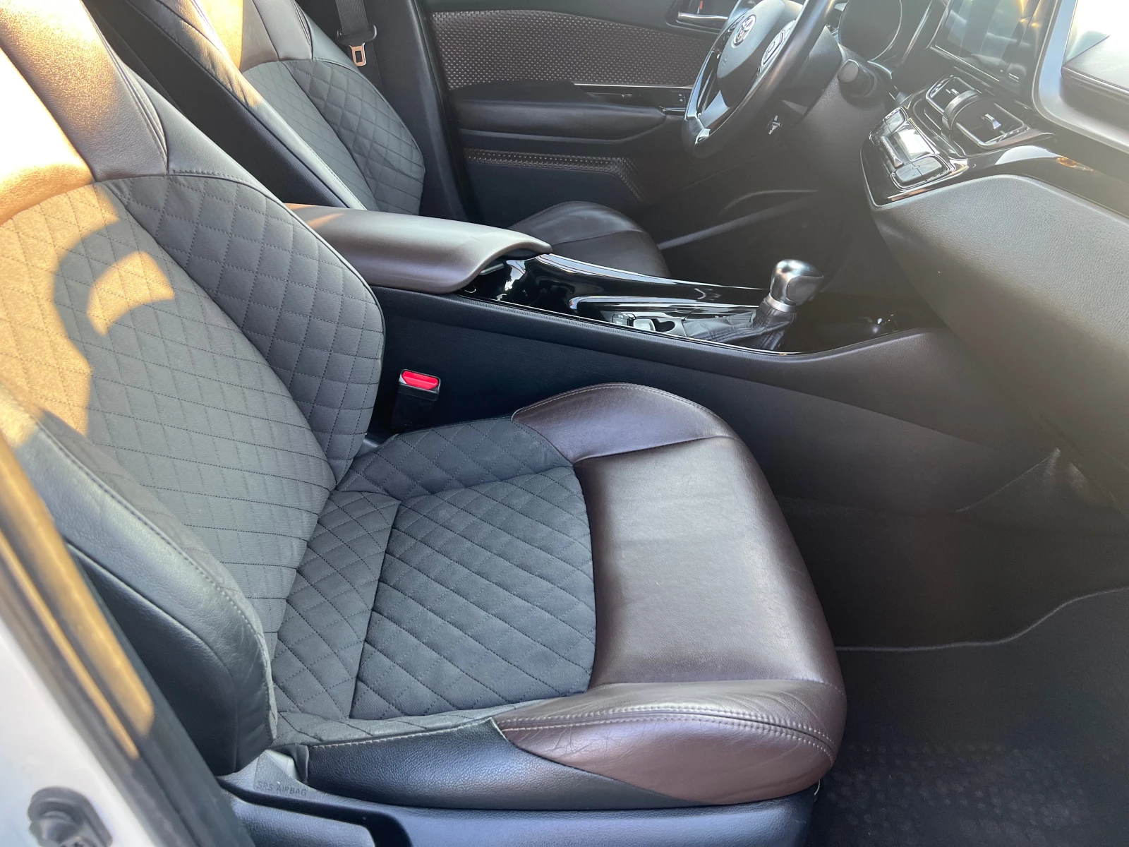 Toyota C-HR 1.8 HYBRID(���� ����) | Mobile.bg � ����������� 13