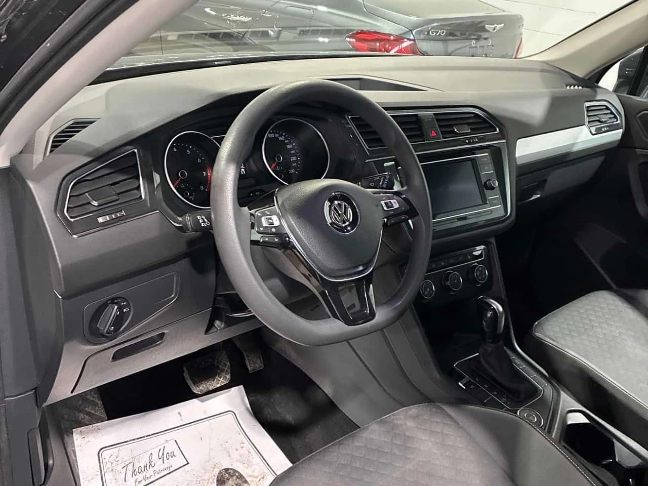 VW Tiguan * Trendline * CARFAX * , снимка 8 - Автомобили и джипове - 53924222