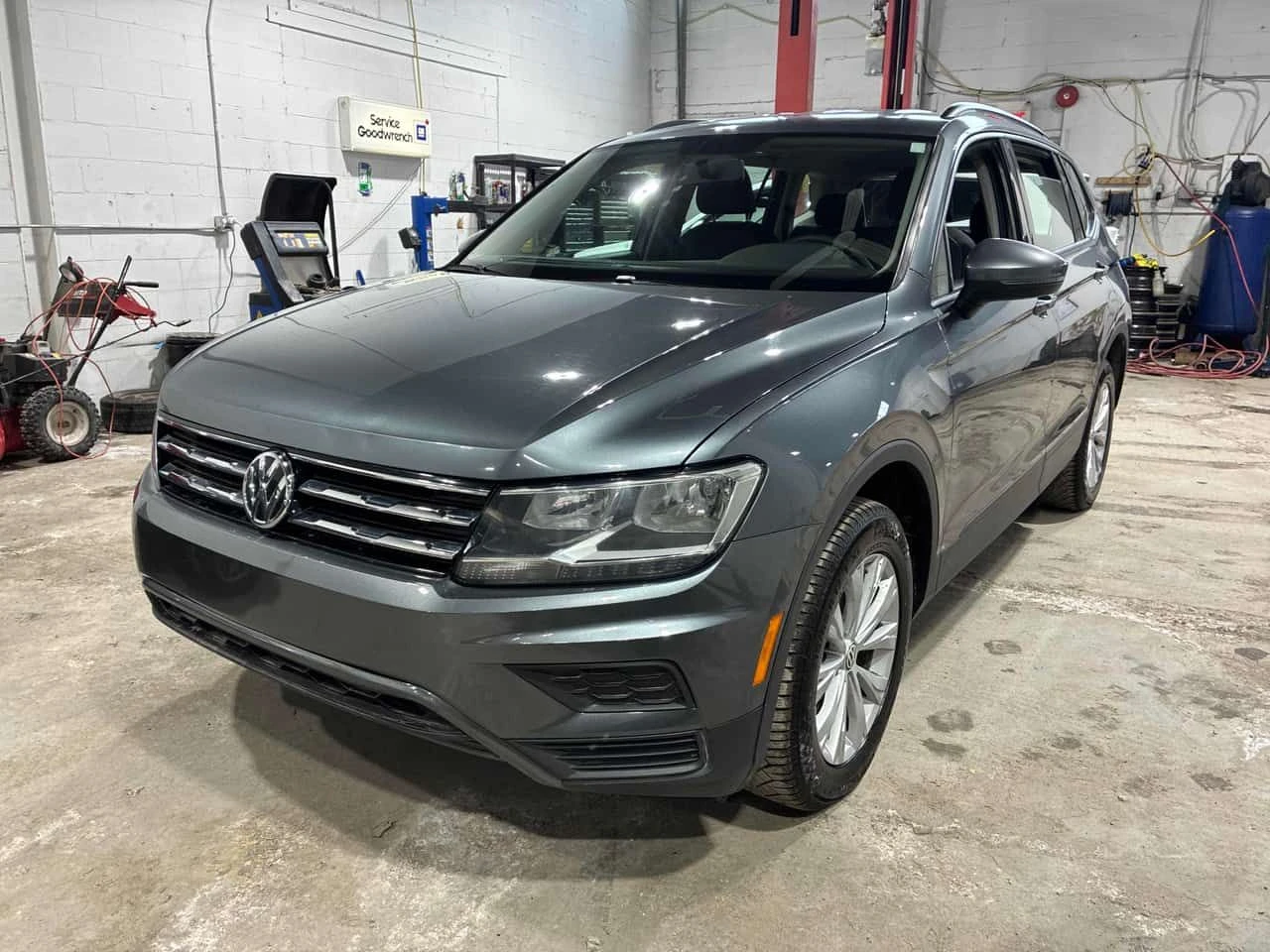 VW Tiguan * Trendline * CARFAX * 