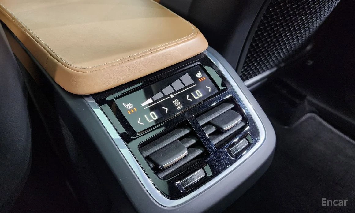 Volvo Xc90 Т6 INSCRIPTION* PANO* ОБДУХВАНЕ* КОЖА* НАВИ* ПОДГР, снимка 15 - Автомобили и джипове - 54101741