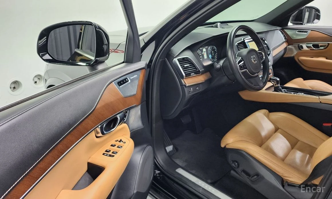 Volvo Xc90 Т6 INSCRIPTION* PANO* ОБДУХВАНЕ* КОЖА* НАВИ* ПОДГР, снимка 11 - Автомобили и джипове - 54101741