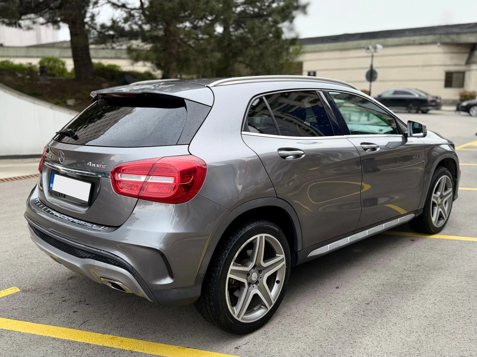 Mercedes-Benz GLA 250 4MATIC - AMG Пакет OFFROAD Пакет, снимка 4 - Автомобили и джипове - 54205947