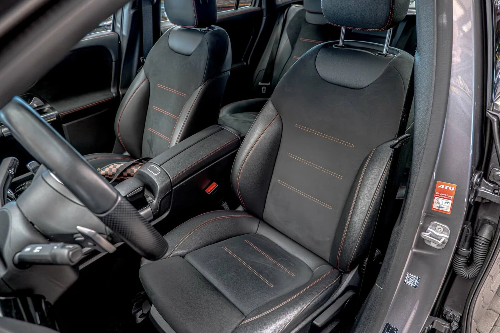 Mercedes-Benz EQA 250/AMG Line/Камера/Амбиент/MBUX/Dynamic Select/, снимка 10 - Автомобили и джипове - 54598911