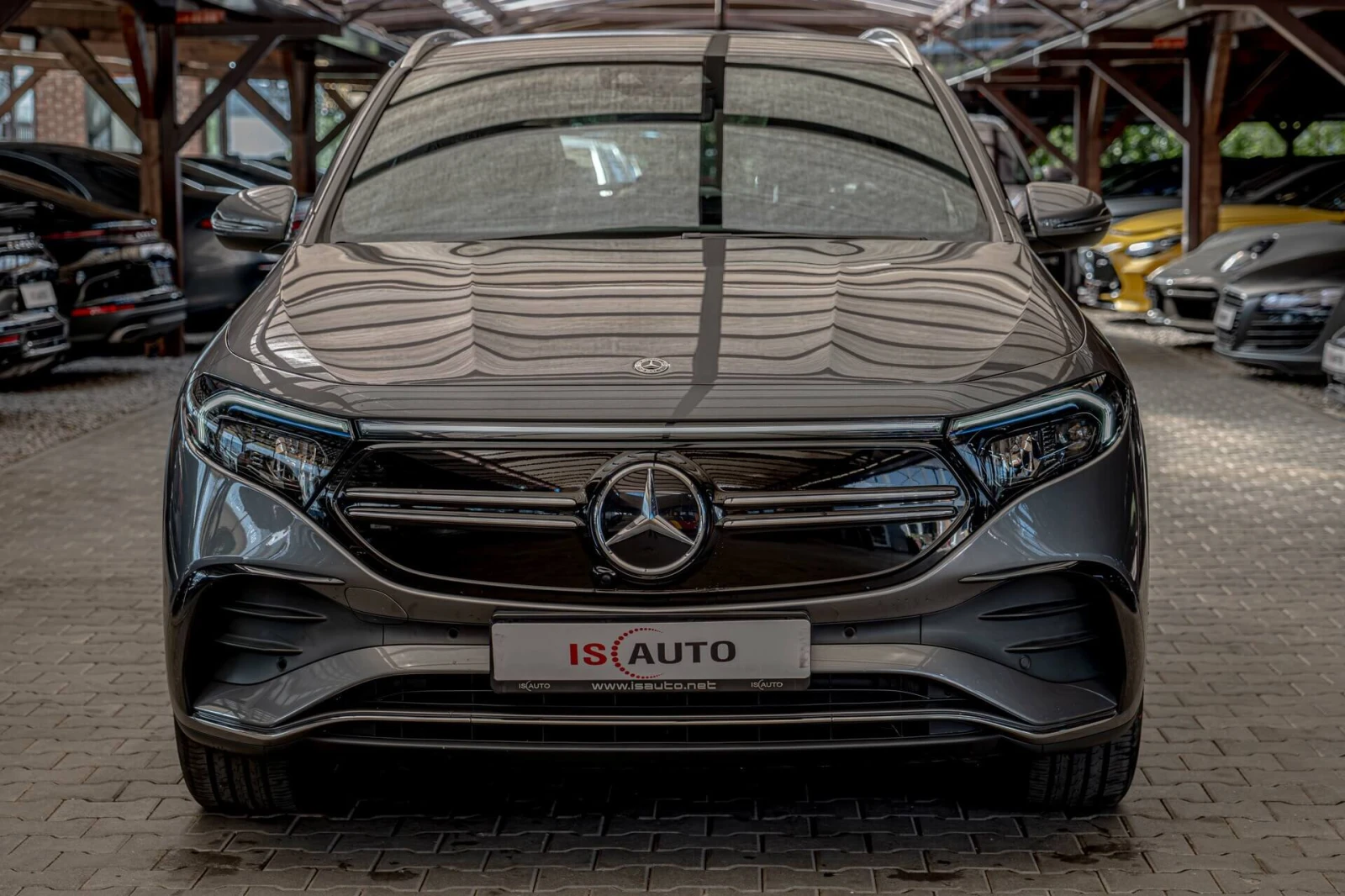 Mercedes-Benz EQA 250/AMG Line/Камера/Амбиент/MBUX/Dynamic Select/, снимка 2 - Автомобили и джипове - 54598911