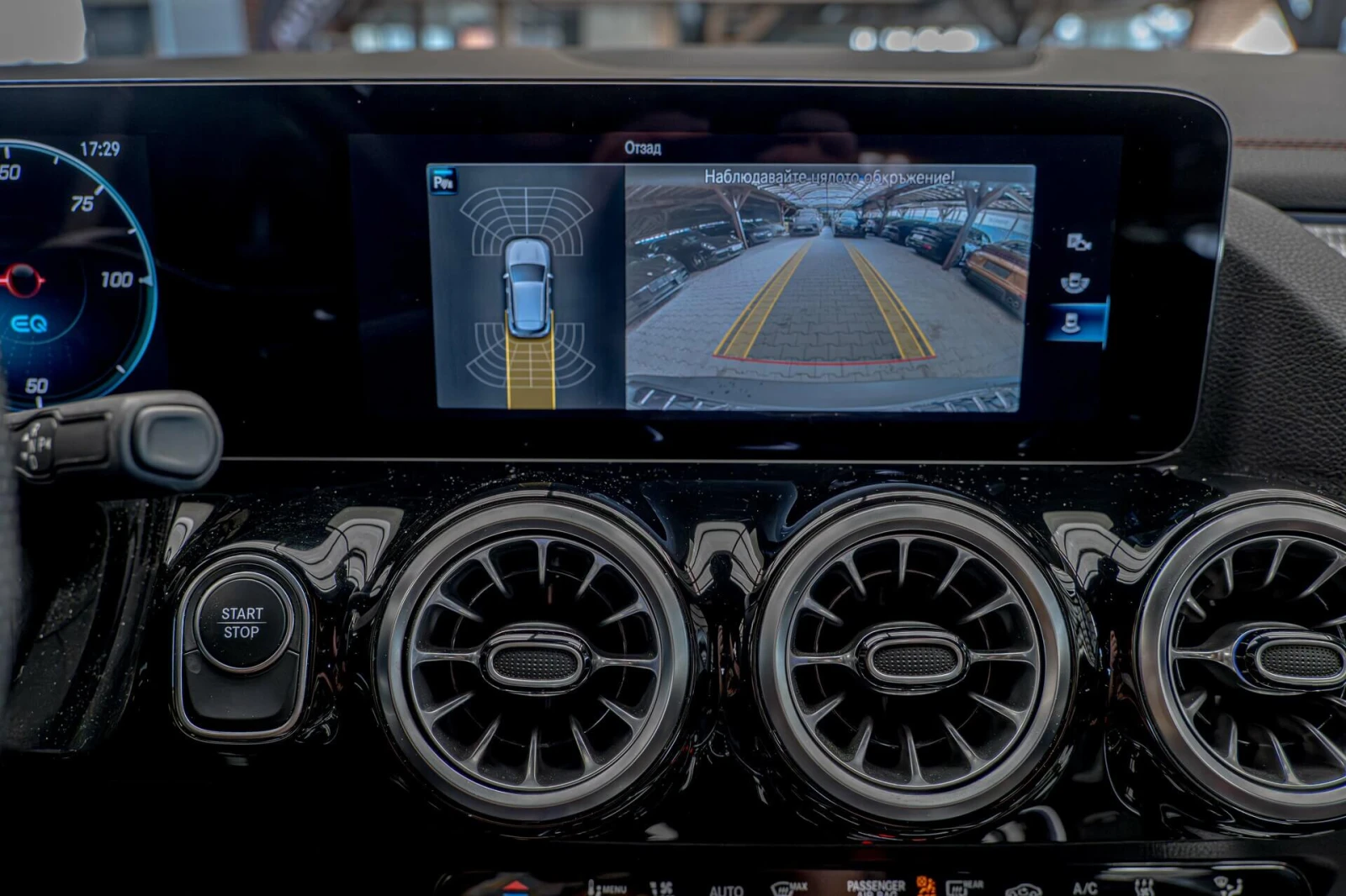 Mercedes-Benz EQA 250/AMG Line/Камера/Амбиент/MBUX/Dynamic Select/, снимка 12 - Автомобили и джипове - 54598911