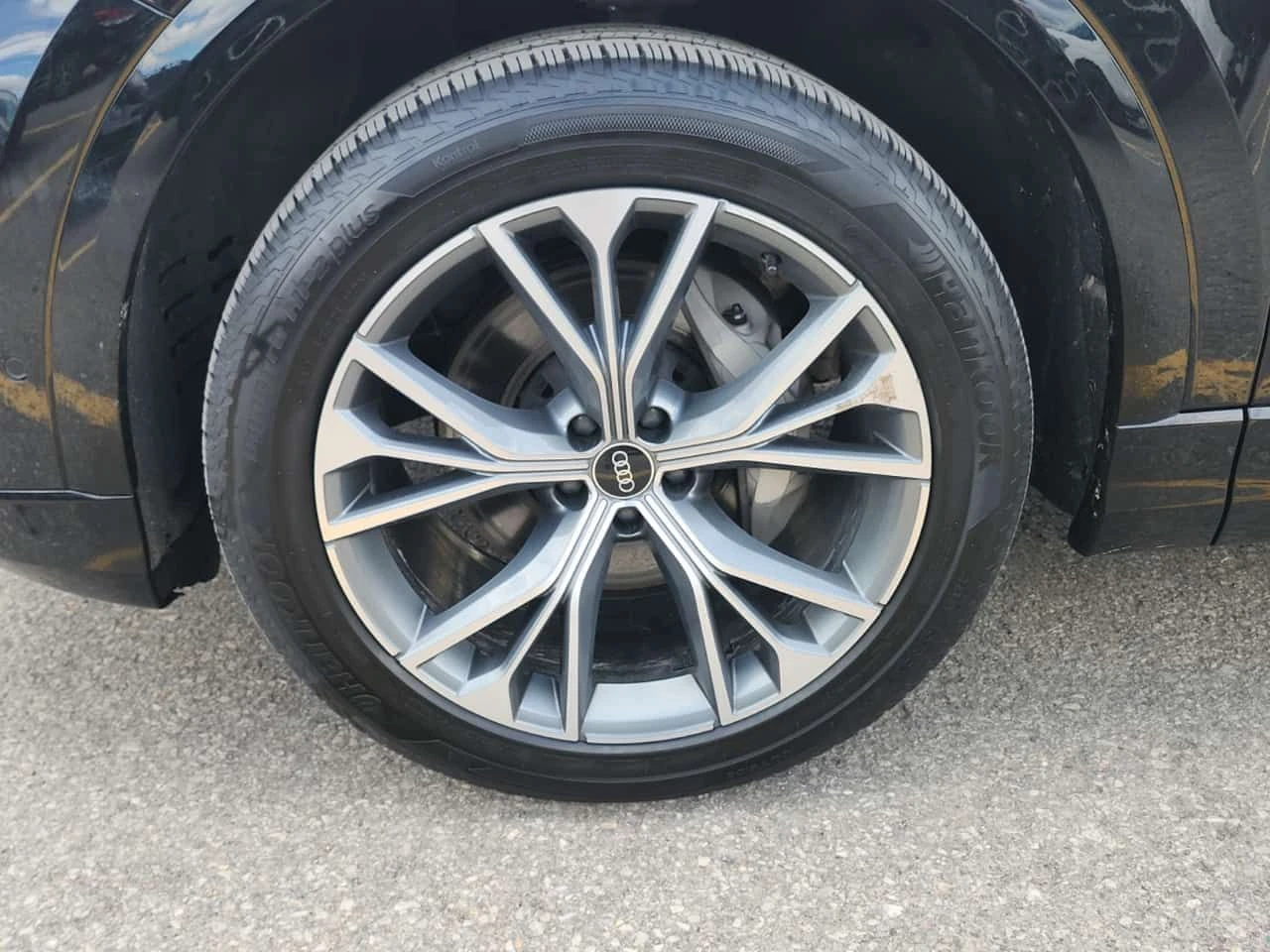Audi Q8 * PROGRESSIV * CARFAX * БЕЗ ПЪРВОНАЧАЛНА ВНОСКА, снимка 6 - Автомобили и джипове - 54691895